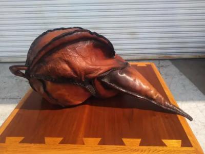  Deru Deru Style Abstract Leather Sculpture
