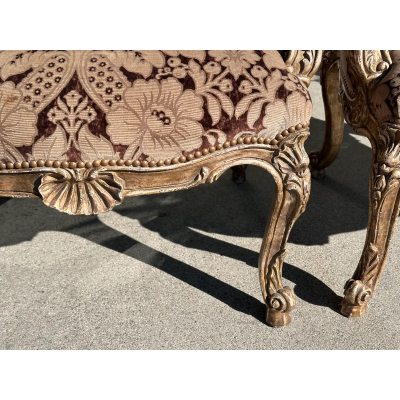  Dessin Fournir Companies Pair of Quatrain for Dessin Fournir Venetian Shell Giltwood Arm Chairs