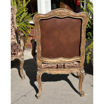  Dessin Fournir Companies Pair of Quatrain for Dessin Fournir Venetian Shell Giltwood Arm Chairs