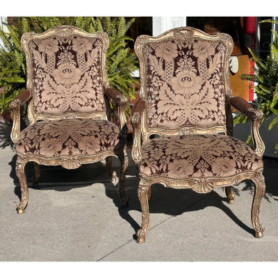  Dessin Fournir Companies Pair of Quatrain for Dessin Fournir Venetian Shell Giltwood Arm Chairs