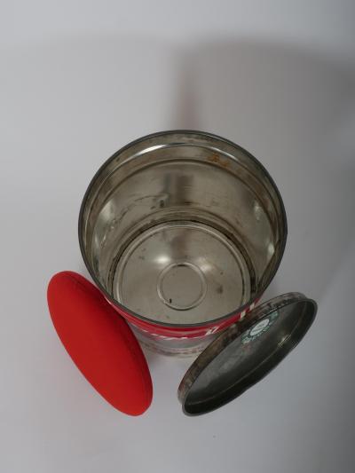  Dino Gavina Studio Simon Dino Gavina for Studio Simon Andy Warhol Campbell s Soup Can Stool Italy 1971