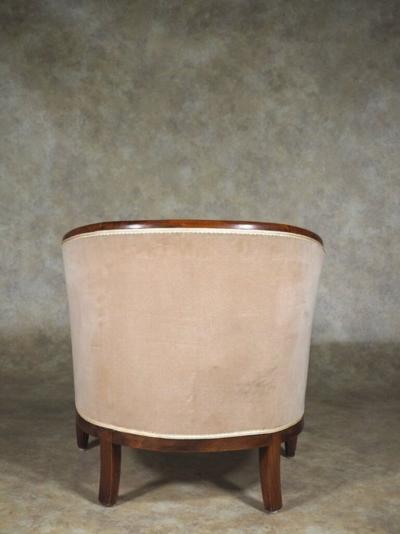  Dominique Dominique single round backed club chair