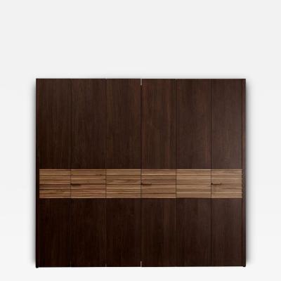  Domus Design Hola Closet with 4 or 6 Sliding Doors