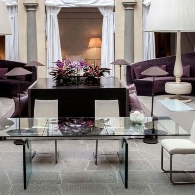  Domus Design Quasar Dining Table