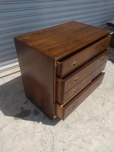  Drexel Drexel Heritage Furniture Drexel Accolade 3 drawer Walnut Campaign Chest