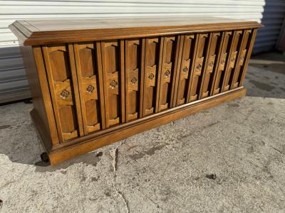 Drexel Drexel Heritage Furniture Drexel Furniture Esperanto Collection Walnut Buffet