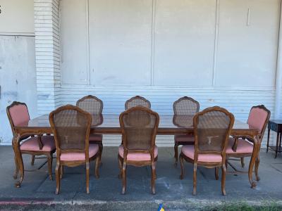  Drexel Drexel Heritage Furniture French Provincial Oak Parquet Top Dining Table chairs available 