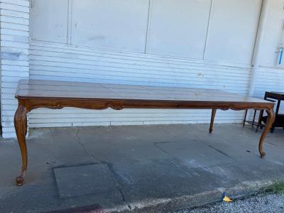  Drexel Drexel Heritage Furniture French Provincial Oak Parquet Top Dining Table chairs available 