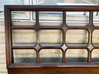  Drexel Drexel Heritage Furniture Stylish Mid Century Modern Walnut Lattice Queen Size Headboard Drexel style