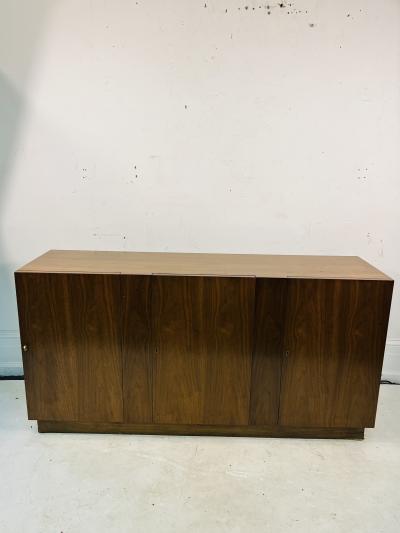  Dunbar RARE MID CENTURY DUNBAR CREDENZA