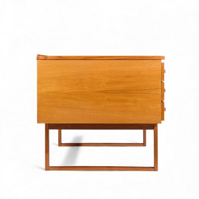  Dyrlund Dyrlund Mid Century Danish Teak Desk