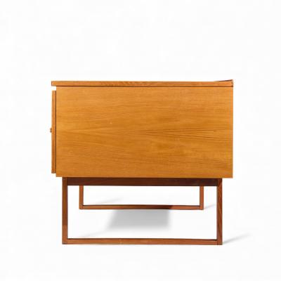  Dyrlund Dyrlund Mid Century Danish Teak Desk