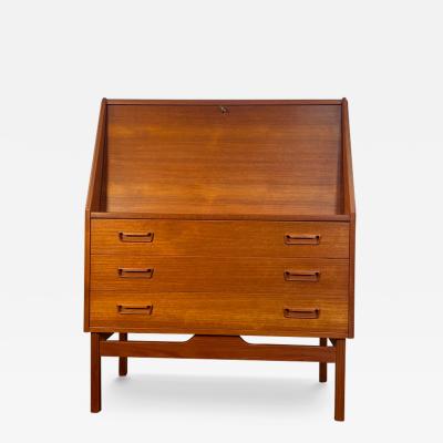  Dyrlund Dyrlund Teak Secretary Desk