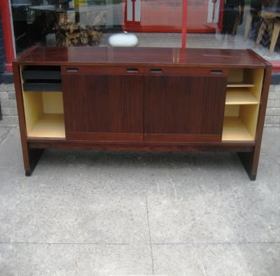  Dyrlund Vintage Mid Century Modern Dyrlund Rosewood Credenza