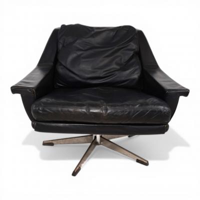  ESA Denmark ESA 802 Black Leather Lounge Chair by Werner Langenfeld 1970