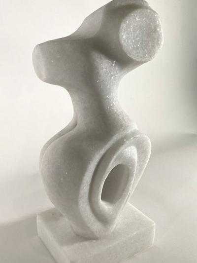  EVELYNE BRADER FRANK Melanie Swiss Modern White Marble Abstract Sculpture Evelyne Brader Frank