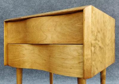  Edmond J Spence Restored Pair of Edmund Spence Golden Birch Wavy Front Nightstands Sweden 1950s