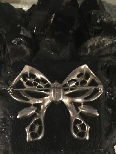  Eisenberg Glamorous Eisenberg Original Art Deco Bow Pin