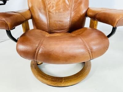  Ekornes Stressless Consul Lounge Chair Ottoman With Tray by Ekornes Stressless Norway 1980s