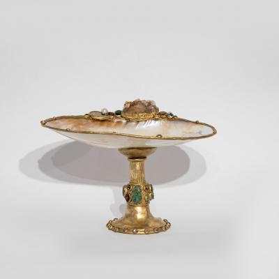  Ella K Large Mounted Shell