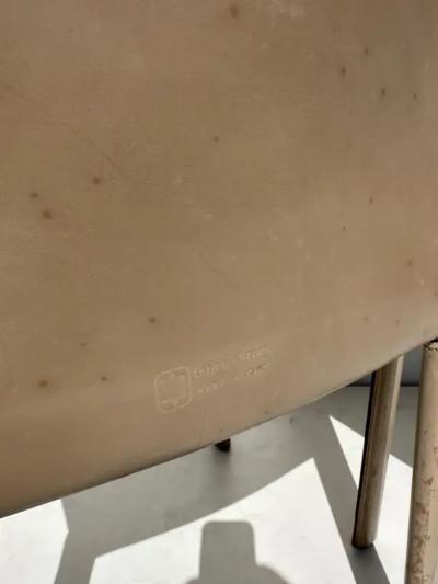  Enrico Pellizzoni Pair of Patinated Leather Side Chairs by Enrico Pellizzoni