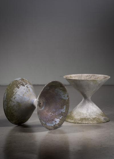  Eternit SA Pair of Anton Bee spindel planters for Eternit