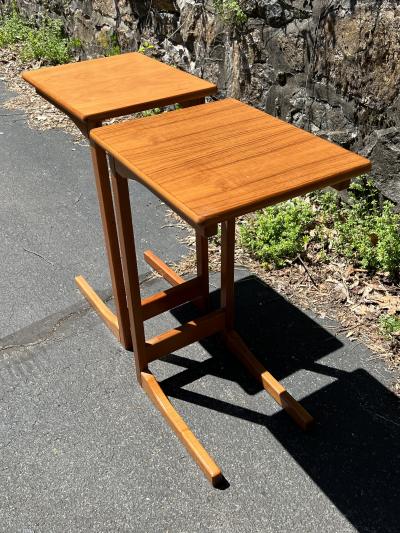  FBJ M bler DANISH MODERN MIXED WOODS PAIR OF SOFA END TABLES