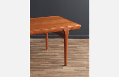 Faarup M belfabrik Danish Modern Expanding Teak Dining Table by Faarup Mobelfabrik