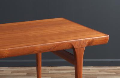  Faarup M belfabrik Danish Modern Expanding Teak Dining Table by Faarup Mobelfabrik