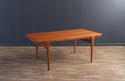  Faarup M belfabrik Danish Modern Expanding Teak Dining Table by Faarup Mobelfabrik