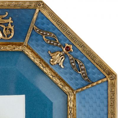 Faberg Gold precious stone and enamel frame in the manner of Faberg 