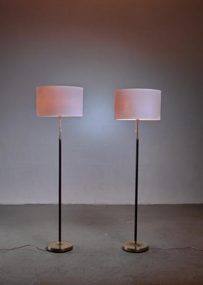  Falkenbergs Belysning Pair of Falkenberg floor lamps in brass and leather