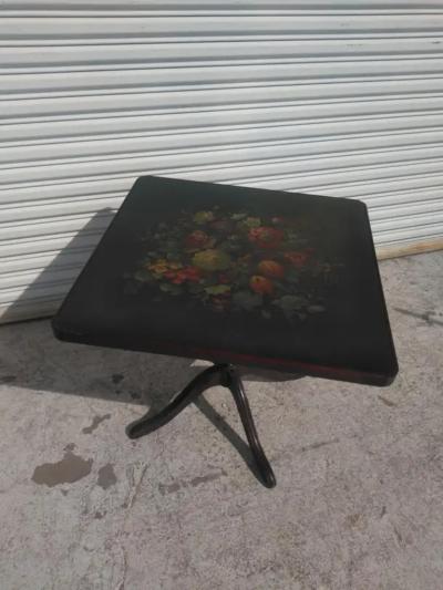  Ferguson Brothers Early 20th Century Ferguson Pedestal Base Tilt Top Table