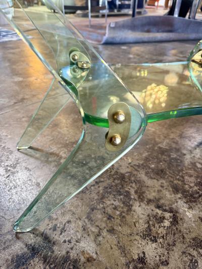  Fontana Arte FontanaArte Fontana Arte Sculptural Glass Coffee Table Italy 1970s