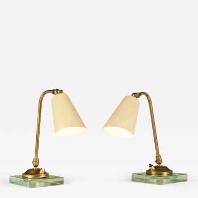  Fontana Arte FontanaArte Pair of Italian 1960s table lamps with square glass base in the style of Fontana