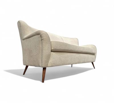  Forma Brazil Sofa in White Boucle Forma Brazil 1960s Lot 51