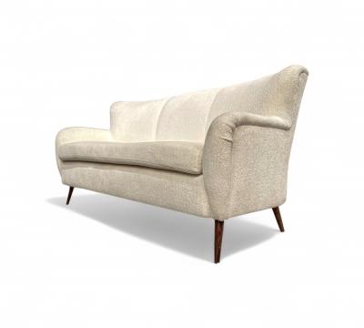  Forma Brazil Sofa in White Boucle Forma Brazil 1960s Lot 51