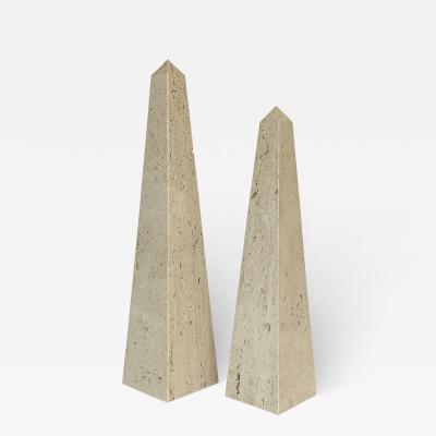  Fratelli Mannelli Set of 2 Italian Travertine Obelisk Sculptures