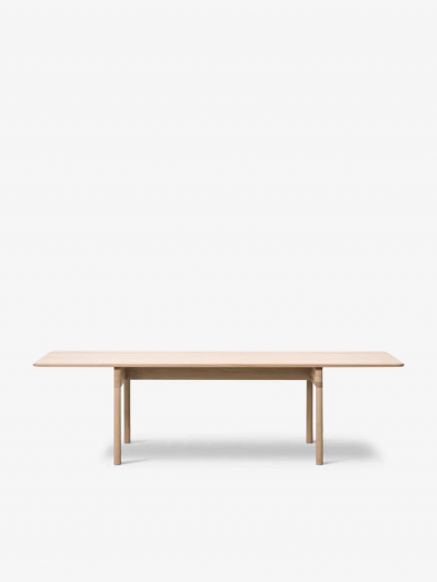  Fredericia Stolefabrik POST DINING TABLE