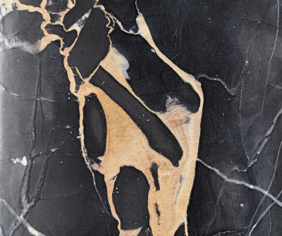  GRZEGORZ MAJKA LTD ECLAT Evoke Clear Light Above Time Exclusive Table Lamp