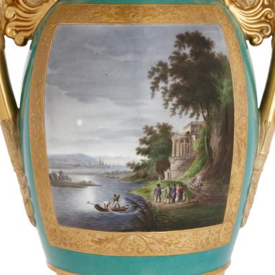  Gardner Porcelain Factory Fine and important gilt ground porcelain vase by the Gardner Factory