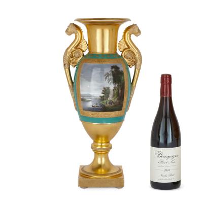  Gardner Porcelain Factory Fine and important gilt ground porcelain vase by the Gardner Factory