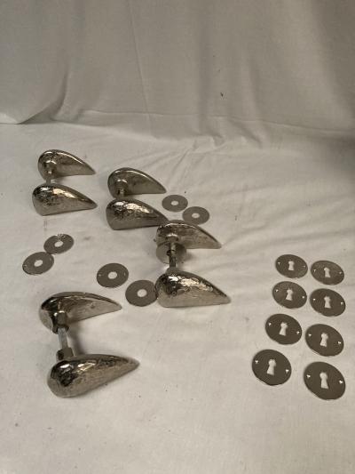  Garouste Bonetti Set of 8 bronze door handles in the style of Garouste et Bonetti