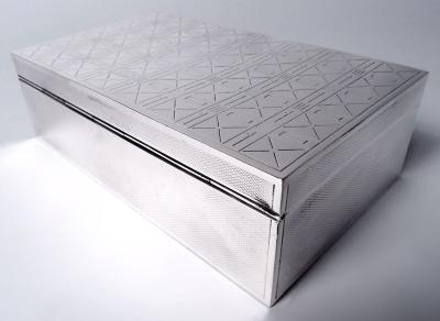  Garrard Co Garrard English Modern Sterling Silver Box 1947