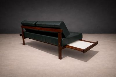  Gelli Ind stria de M veis Loveseat with Extendable side tables in Hardwood Leather Gelli