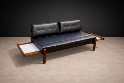  Gelli Ind stria de M veis Loveseat with Extendable side tables in Hardwood Leather Gelli