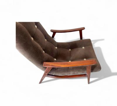  Gelli Ind stria de M veis Pair of Canoa Armchairs in Wood Fabric Gelli 1960s Lot 508