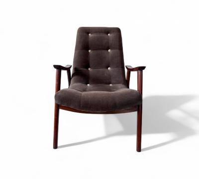  Gelli Ind stria de M veis Pair of Canoa Armchairs in Wood Fabric Gelli 1960s Lot 508