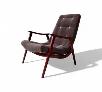  Gelli Ind stria de M veis Pair of Canoa Armchairs in Wood Fabric Gelli 1960s Lot 508