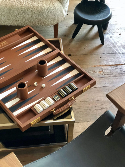  Geoffrey Parker ESPRESSO LEATHER CHALLENGE BACKGAMMON BOARD WITH ESPRESSO FIELD